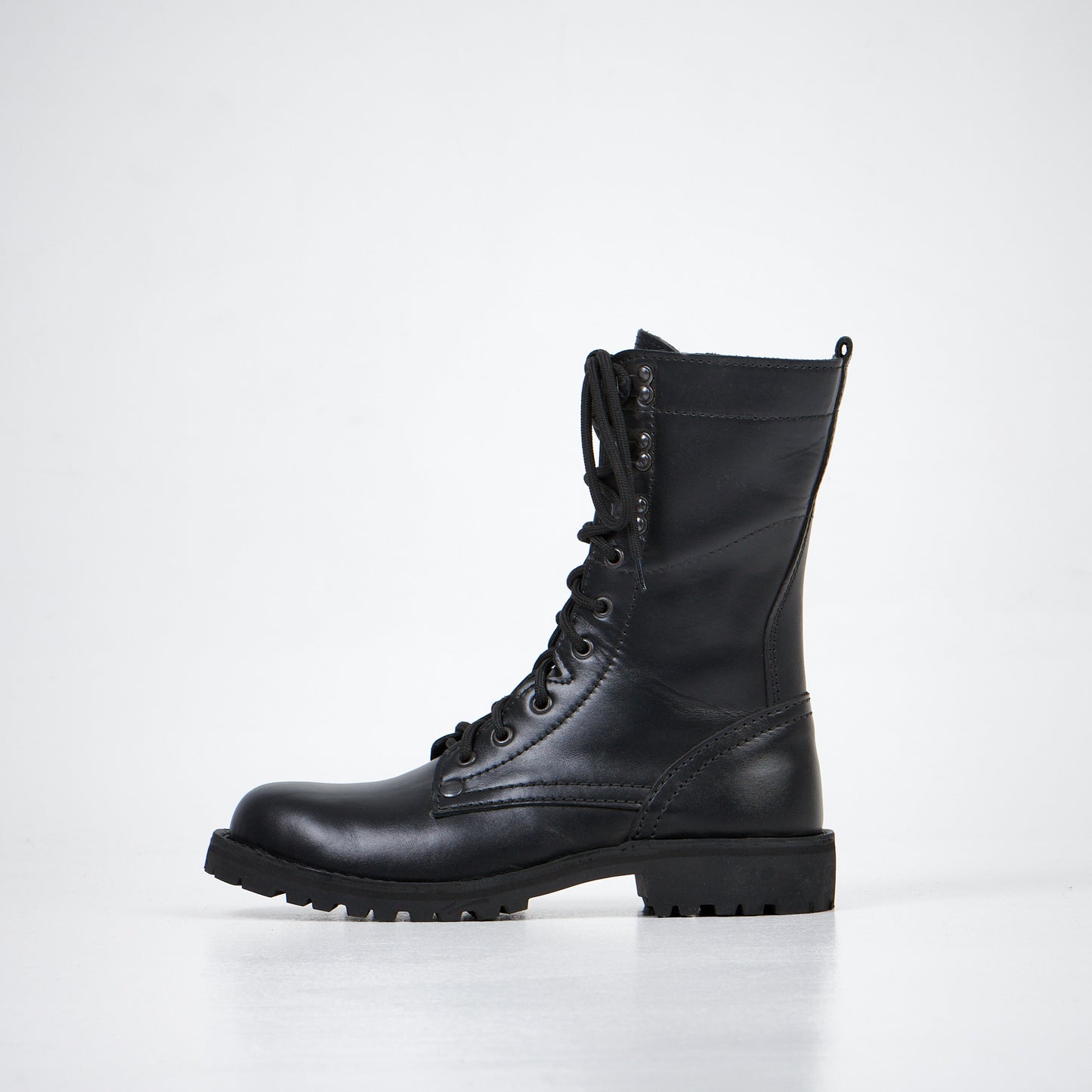 AIPI-2 Handmade Leather Boots